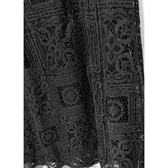 C Luce Black Sleeveless Lace Overlay V Neck Mini Dress - Picture 8 of 12